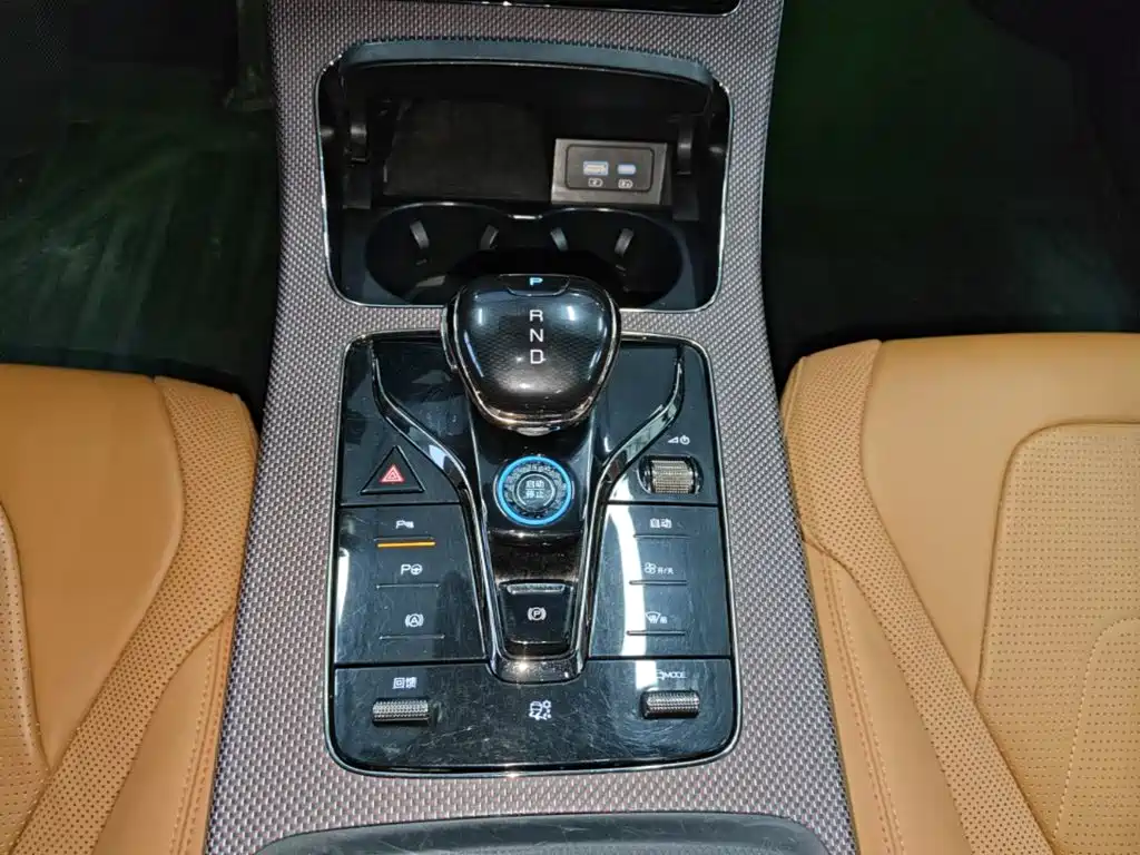 BYD Han — миниатюра 14