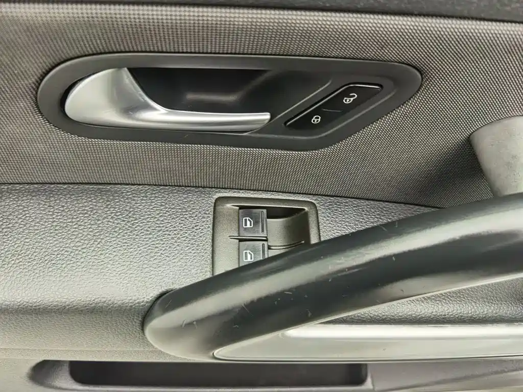 Volkswagen Scirocco — миниатюра 9