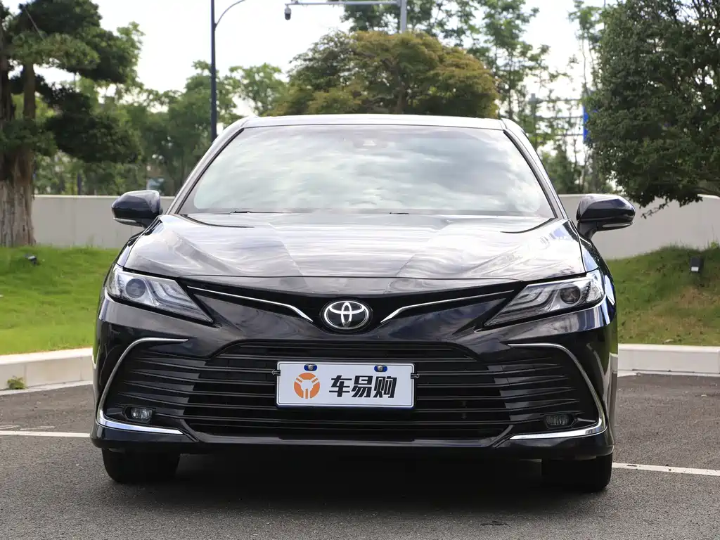 Toyota Camry — миниатюра 2
