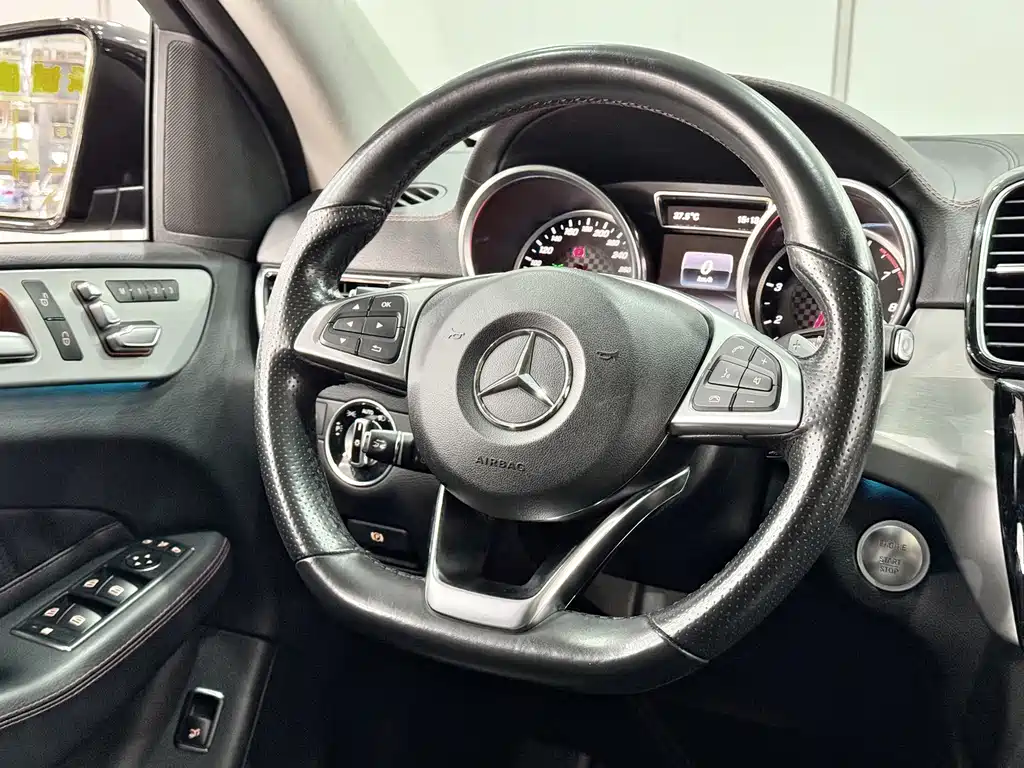 Mercedes-Benz GLE Coupe AMG — миниатюра 18