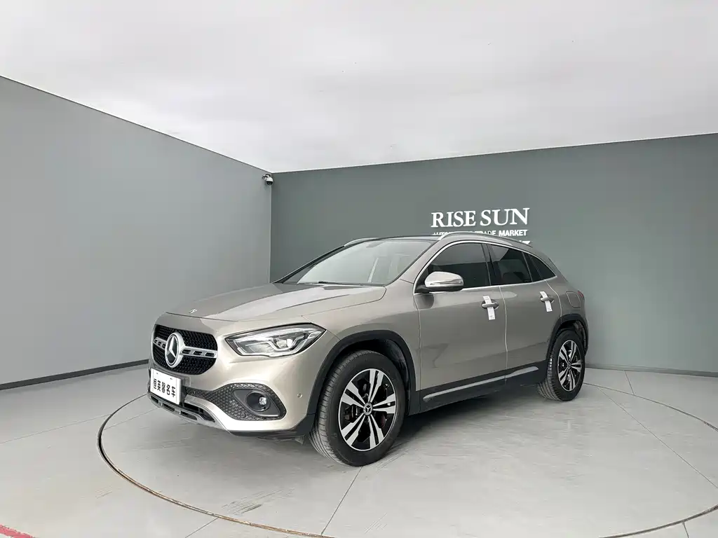 Mercedes-Benz GLA 2020