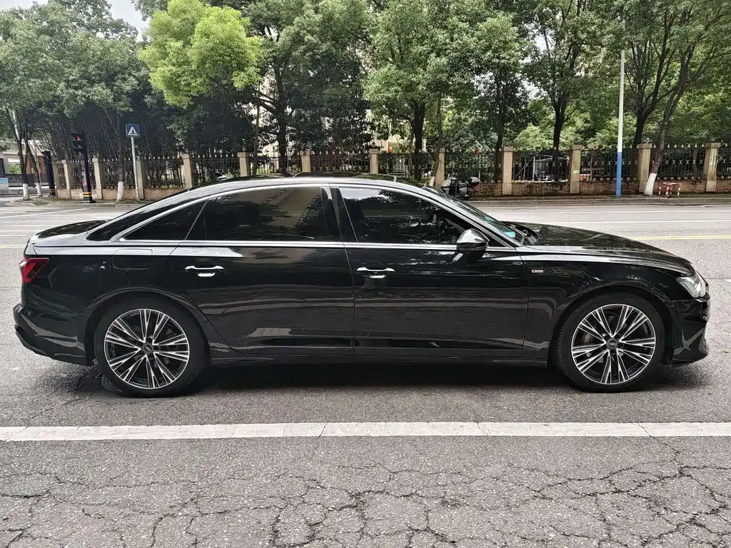 Audi A6L — миниатюра 4