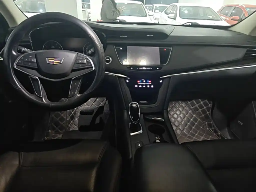Cadillac XT5 — миниатюра 11