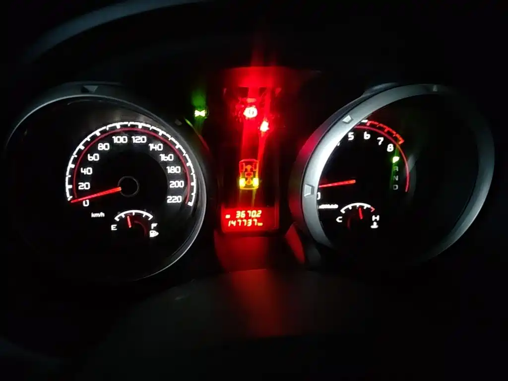 Mitsubishi Pajero (Import) — миниатюра 8