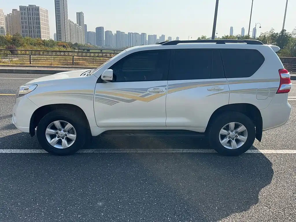 Toyota Prado (Import) — миниатюра 12