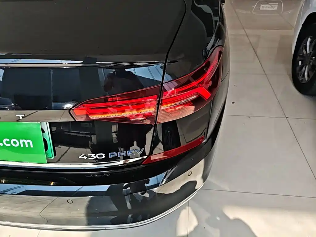 Volkswagen Passat PHEV — миниатюра 8