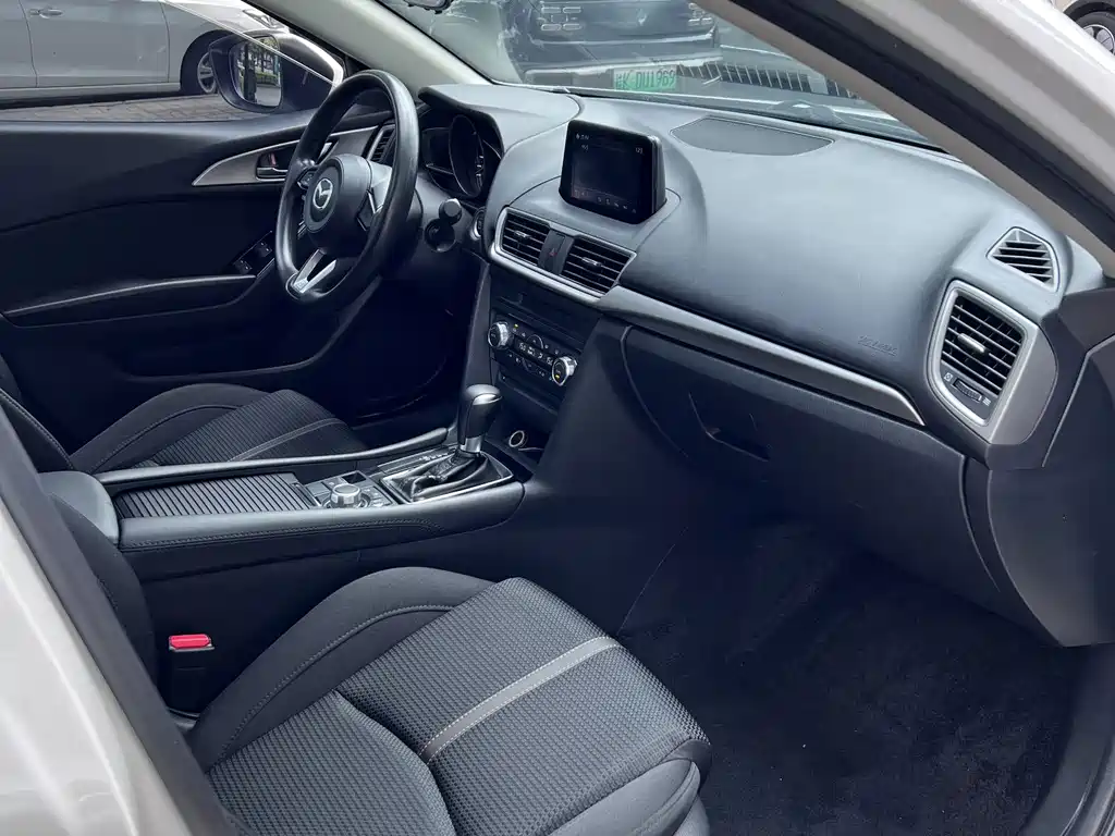 Mazda 3 Axela — миниатюра 4