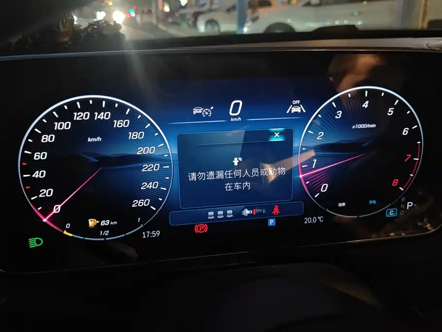 Mercedes-Benz C-Class — миниатюра 14