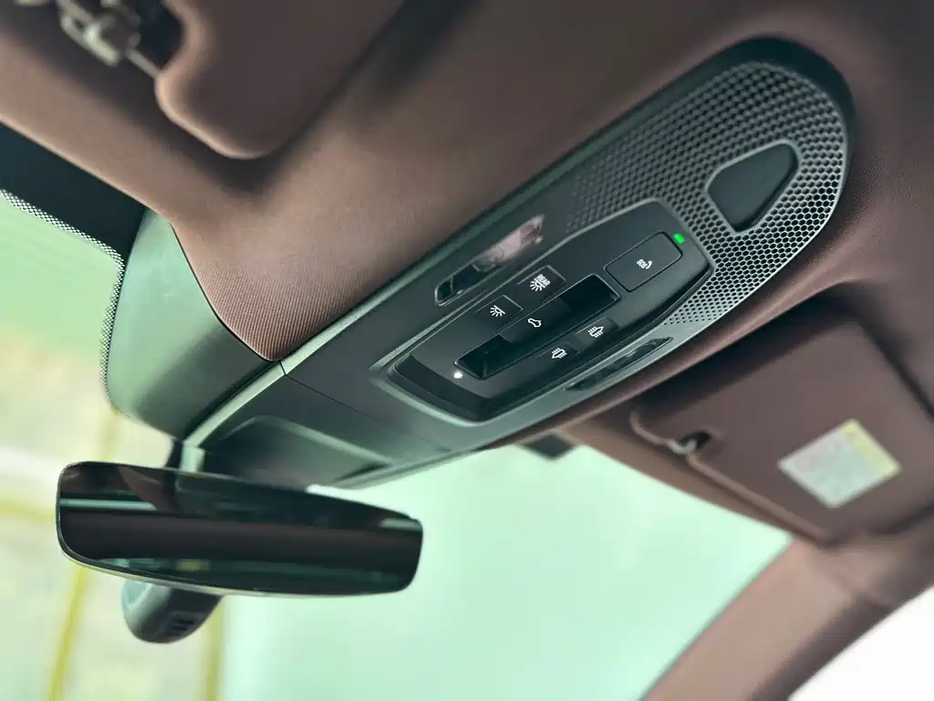 Porsche Panamera — миниатюра 22