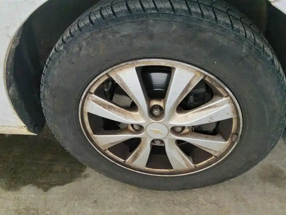 Chevrolet Sail 2015 3 1.3L MT