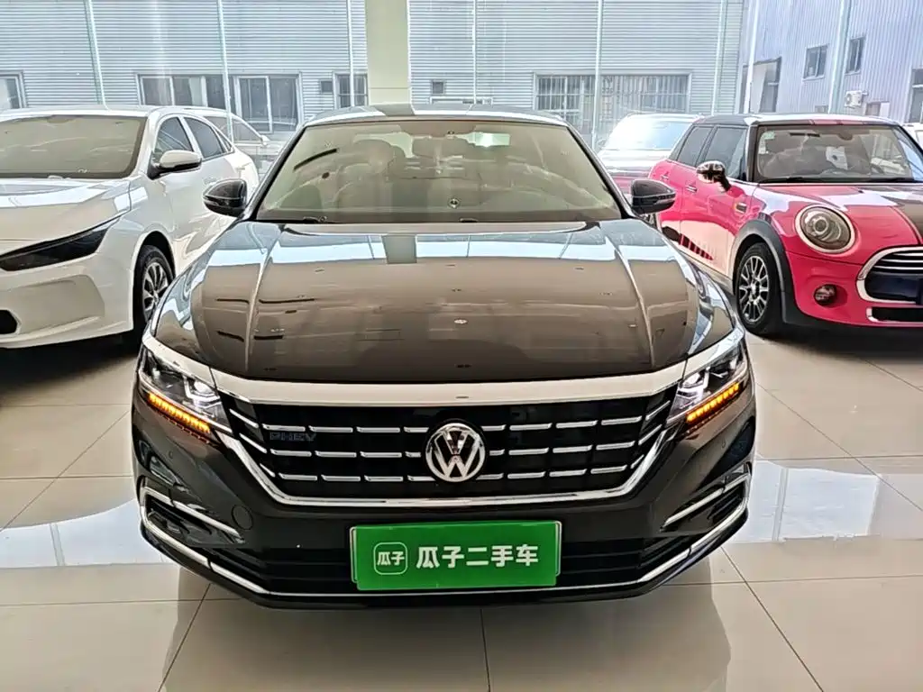 Volkswagen Passat PHEV — миниатюра 3