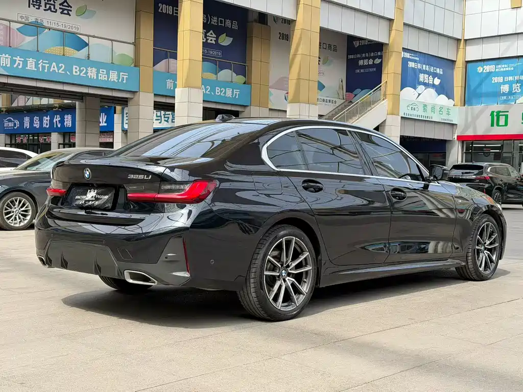 BMW 3 Series 3 2023 325Li M Sport