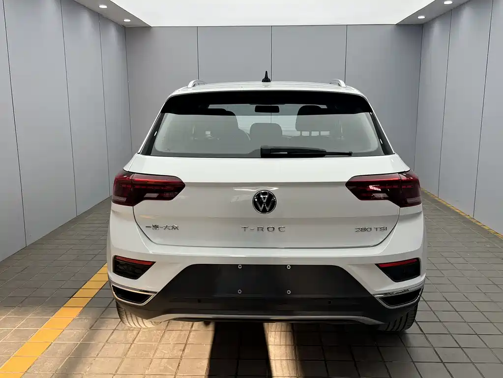 Volkswagen T-Roc 2022 280TSI DSG PLUS