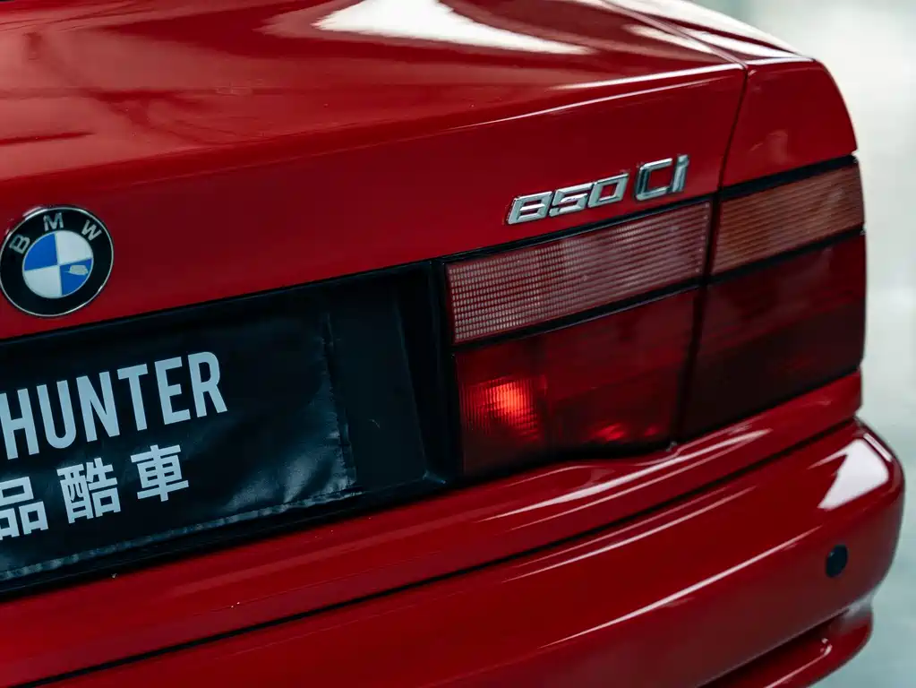 BMW 8 Series — миниатюра 7