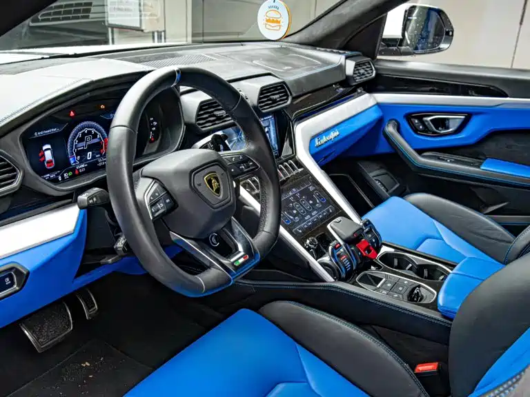 Lamborghini Urus — миниатюра 5