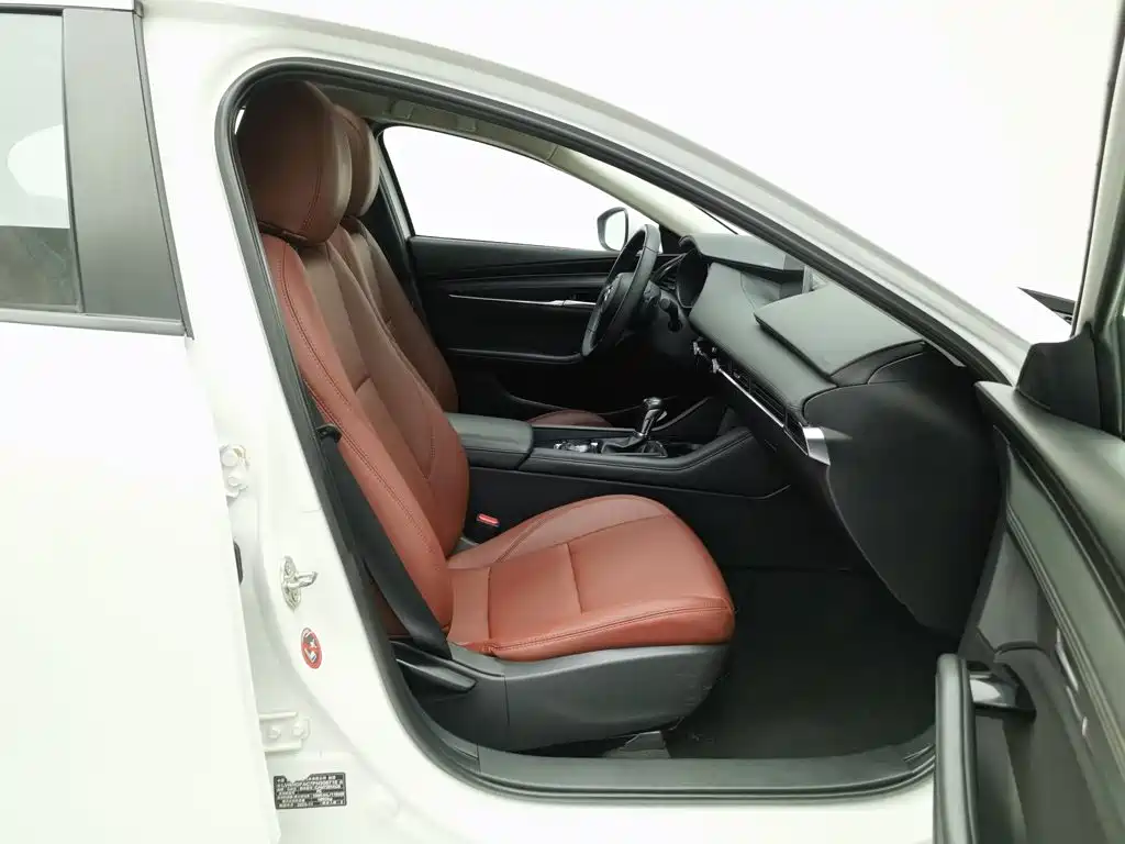 Mazda 3 Axela — миниатюра 23