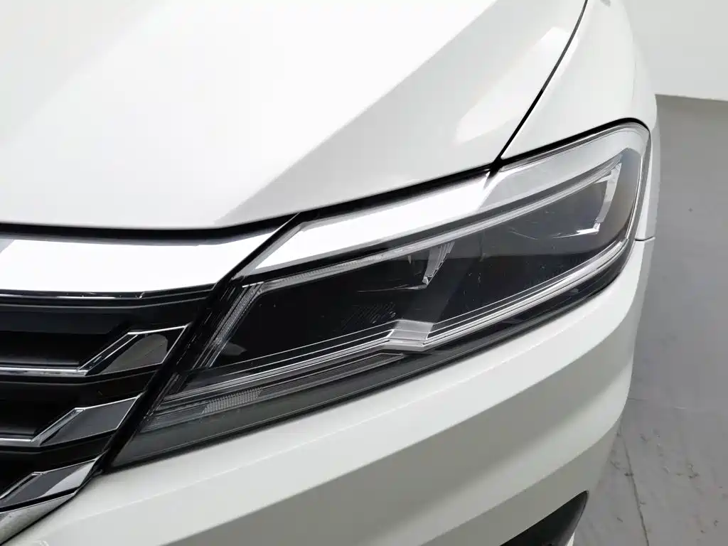 Volkswagen Lavida — миниатюра 7