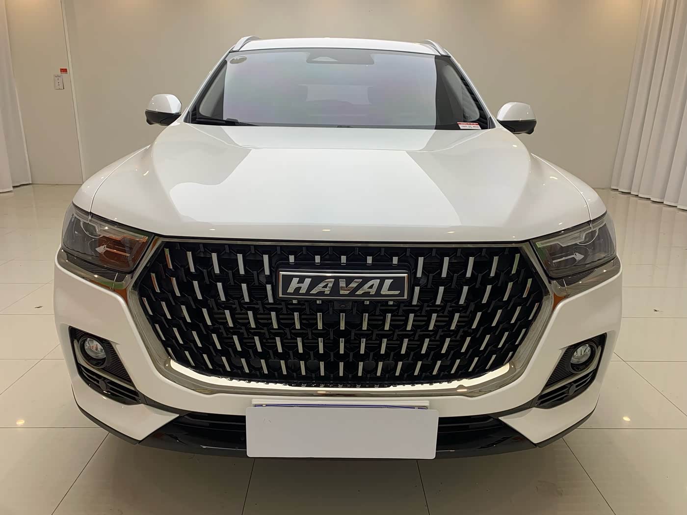 Haval Haval H6 1.5 л 2023 г. Белый, пробег 28000 км