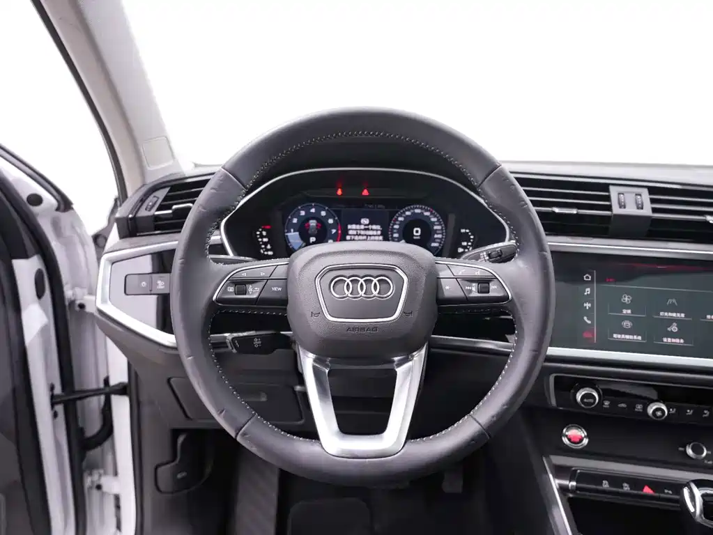 Audi Q3 — миниатюра 23