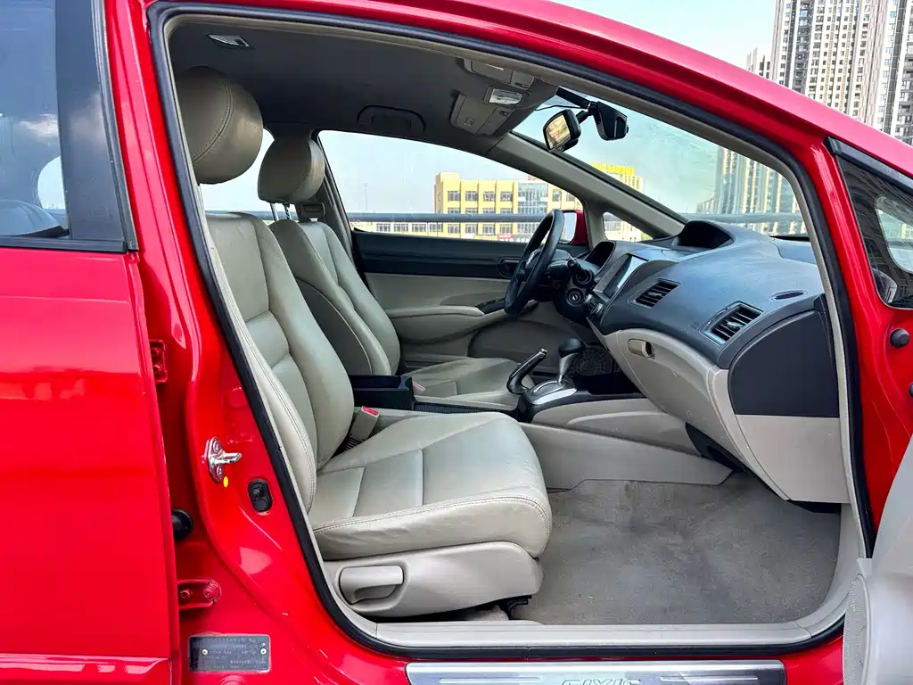 Honda Civic — миниатюра 18