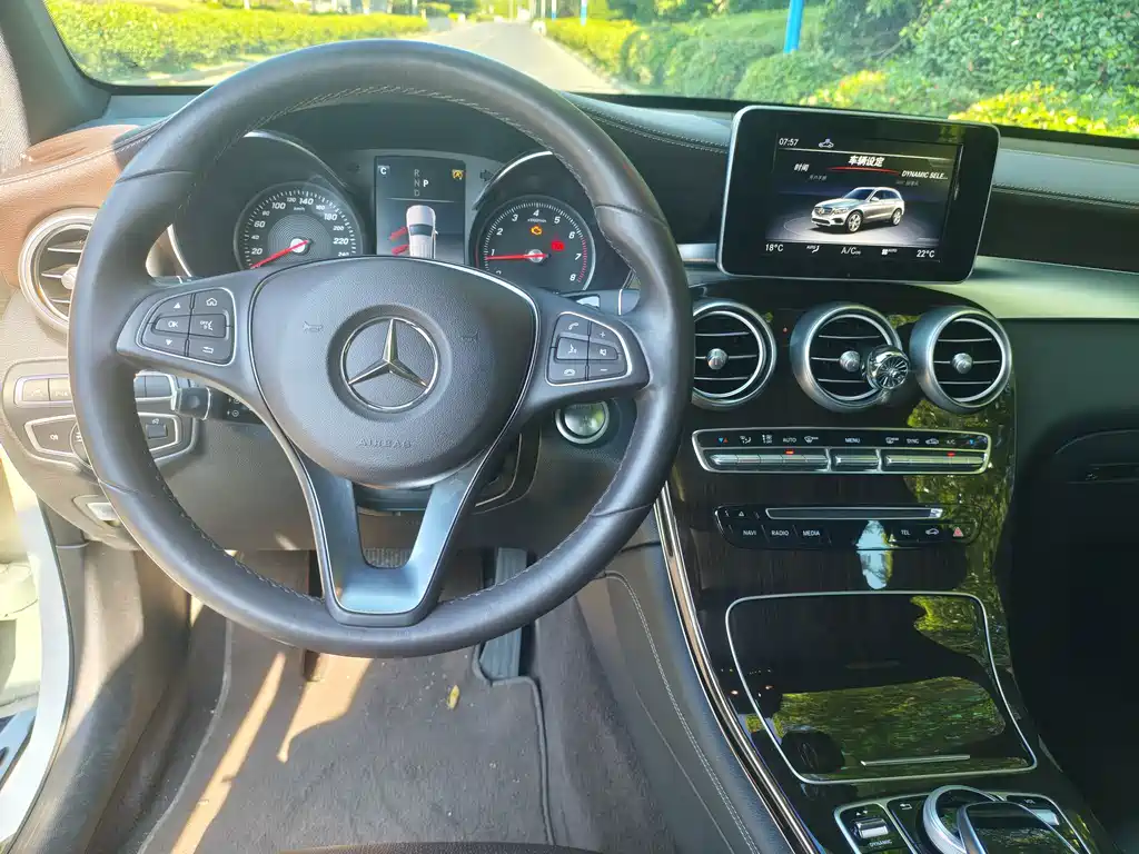 Mercedes-Benz GLC — миниатюра 9