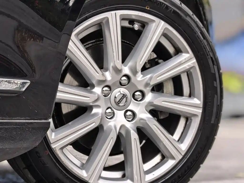 Volvo S90 — миниатюра 20