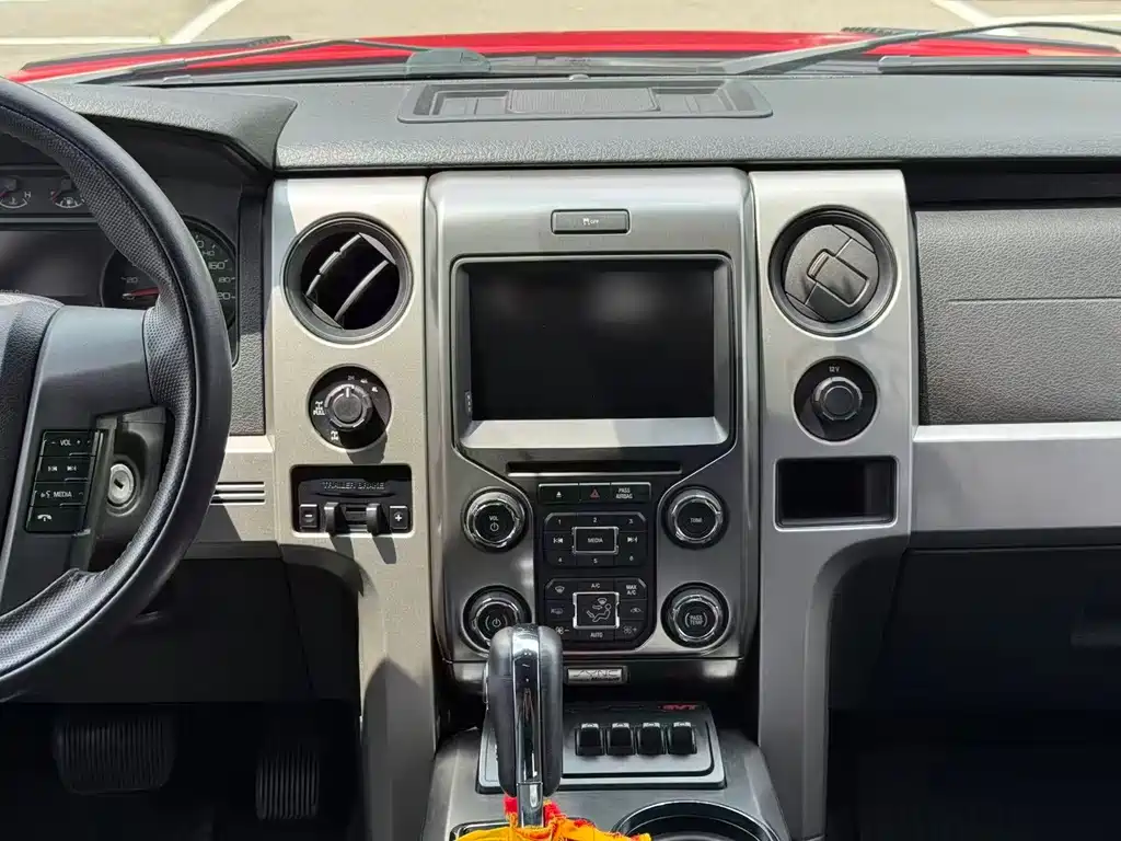 Ford F-150 Raptor — миниатюра 13