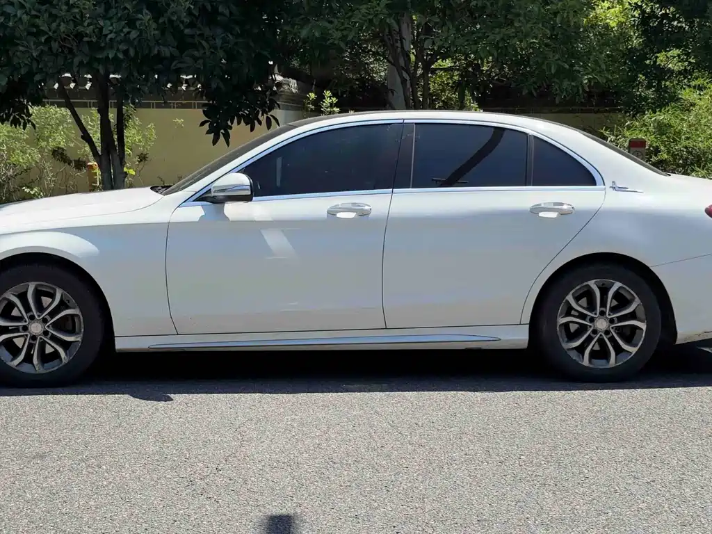 Mercedes-Benz C-Class — миниатюра 5