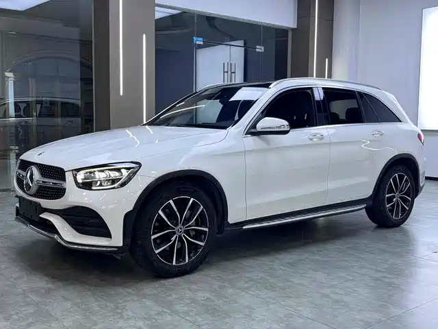 MERCEDES BENZ GLC
