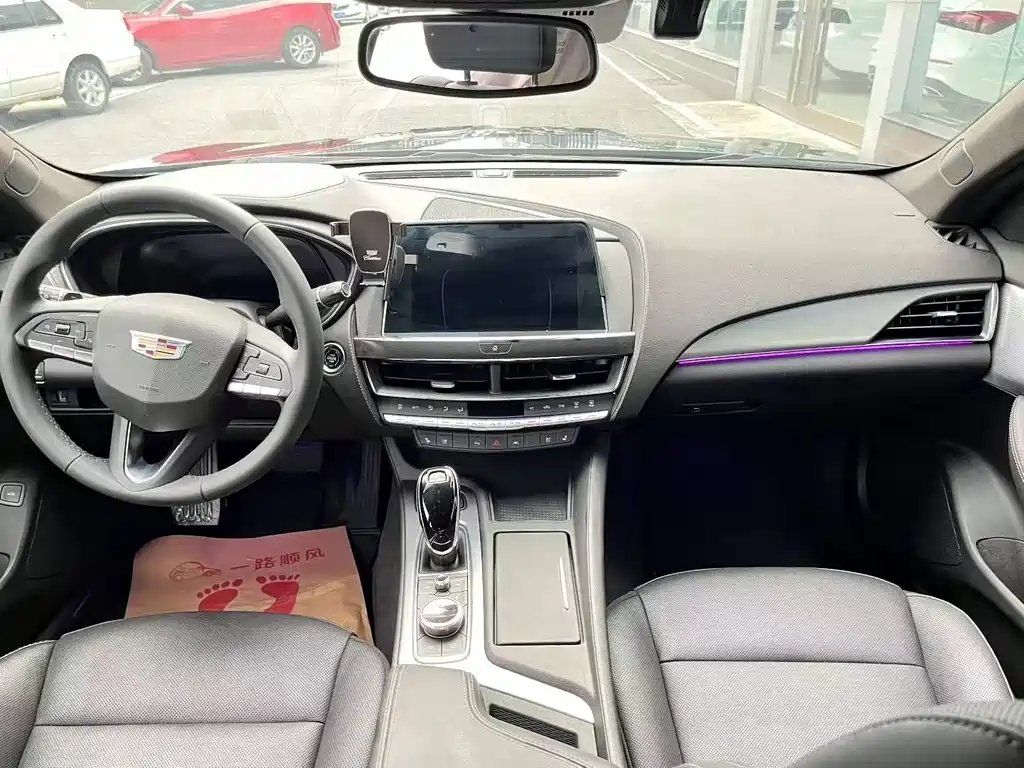 Cadillac CT5 — миниатюра 4