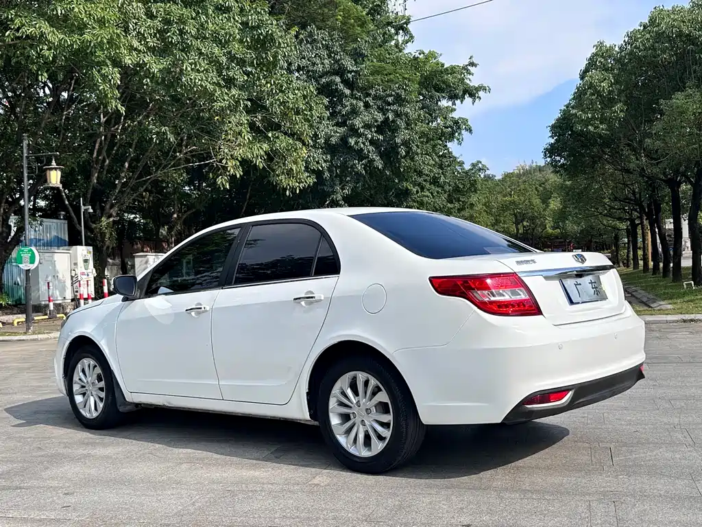 Geely Vision — миниатюра 9
