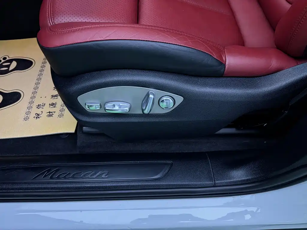 Porsche Macan — миниатюра 26
