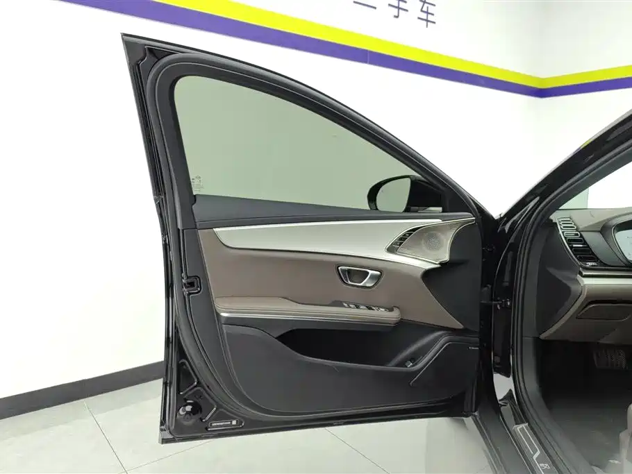 BYD Han 2025 DM-i 125KM Luxury