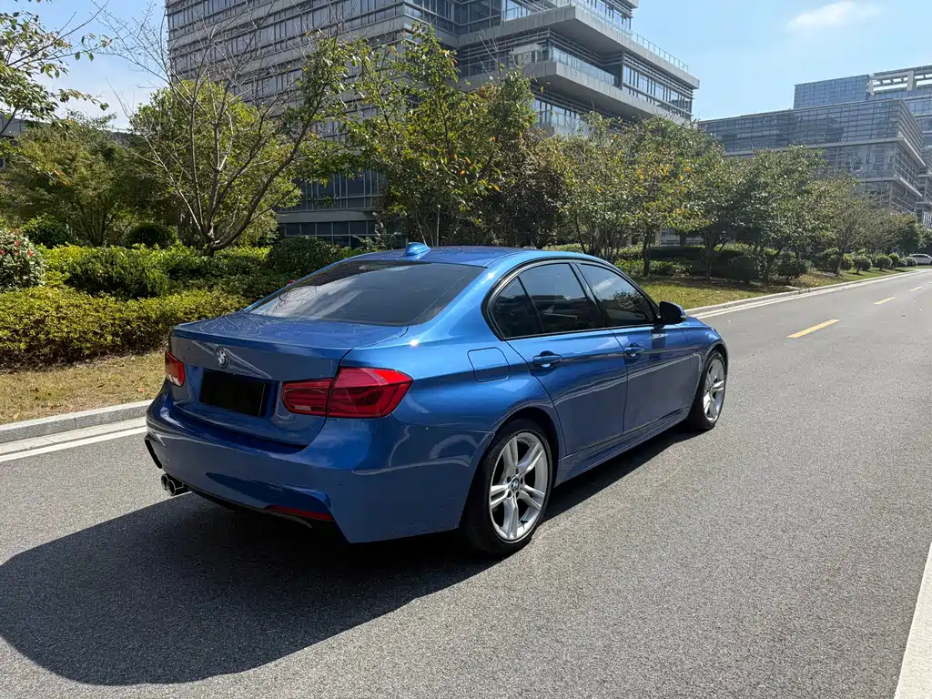 BMW 3 Series — миниатюра 7