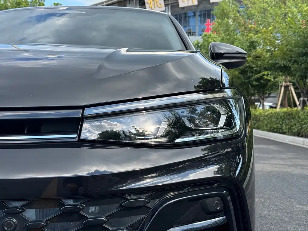 Volkswagen Passat — миниатюра 8