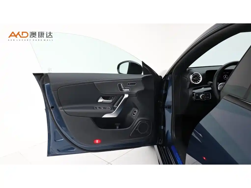Mercedes-Benz CLA (Import) — миниатюра 10