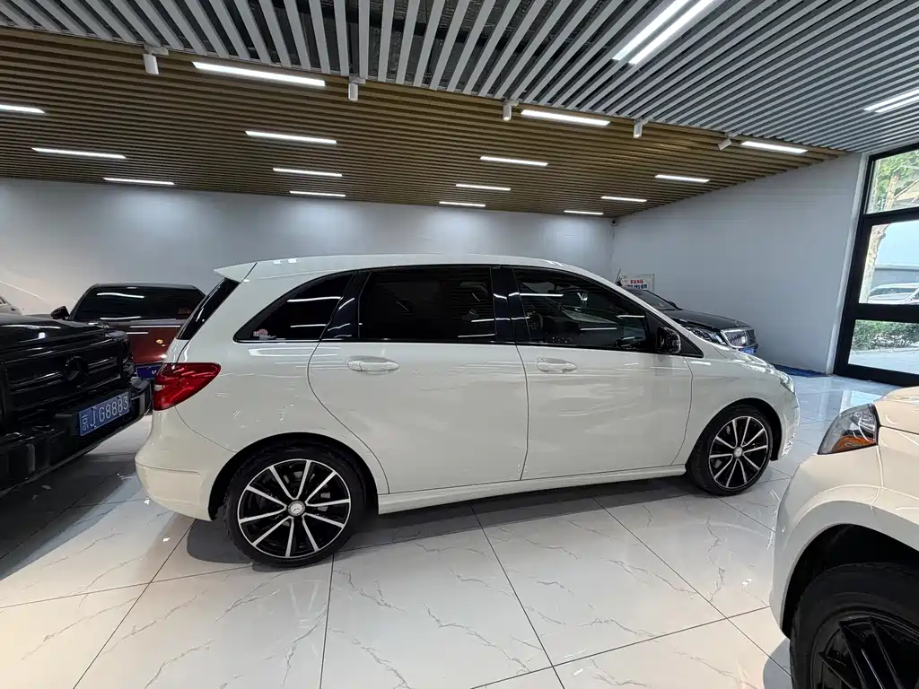 Mercedes-Benz B-Class — миниатюра 25