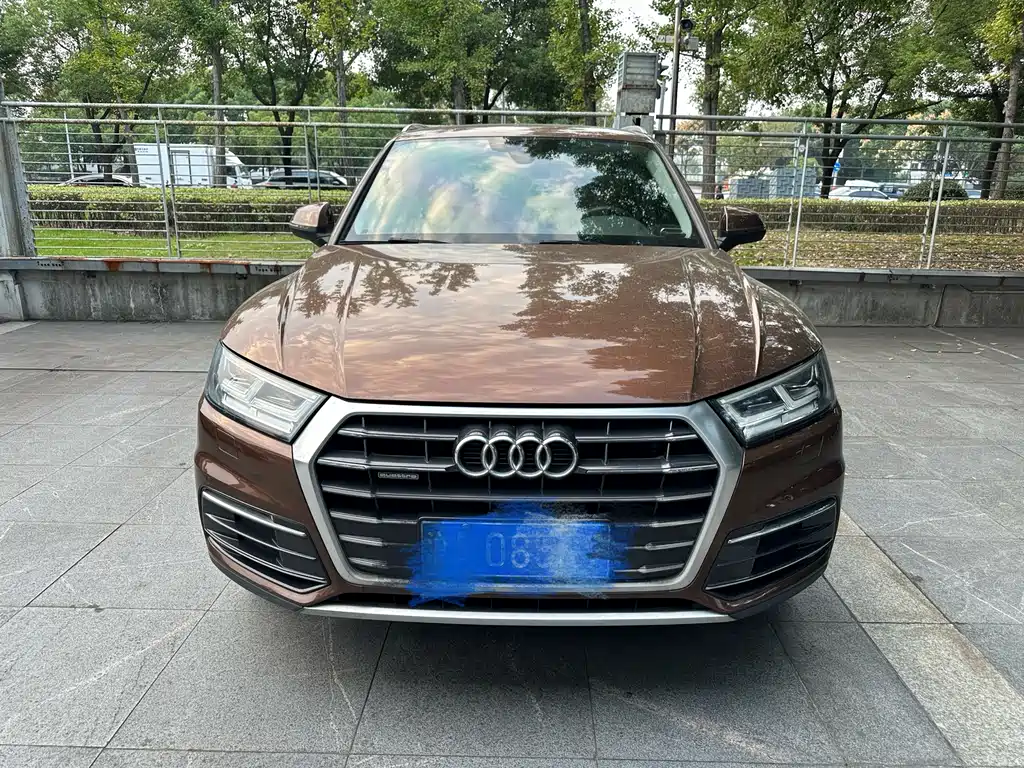 Audi Q5L — миниатюра 2