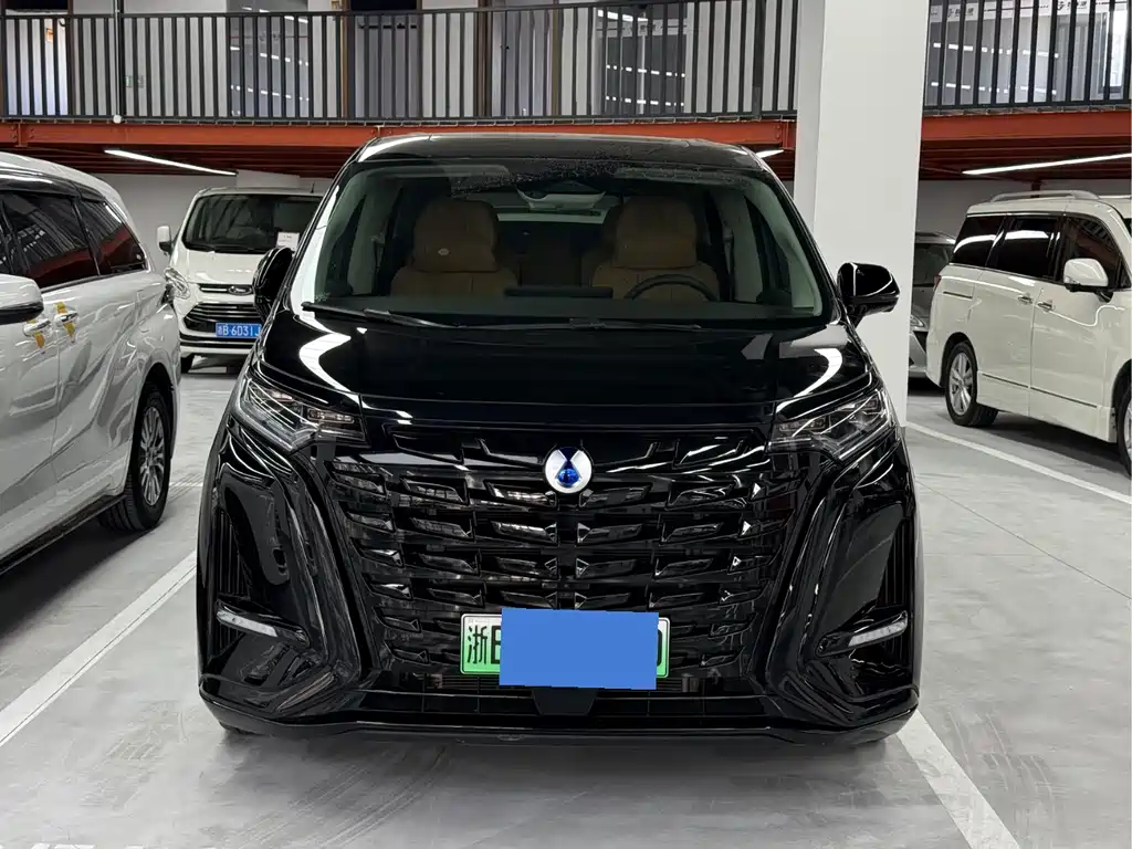 Denza D9 2024 DM-i 1050 Premium