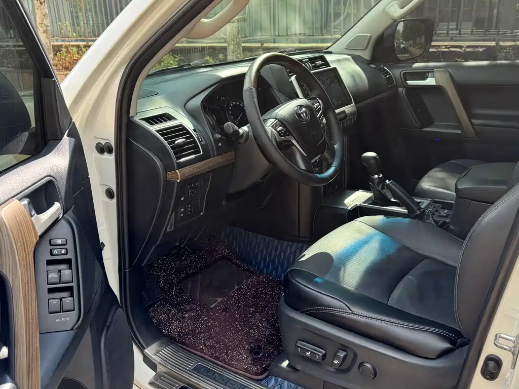 Toyota Prado - фото 10