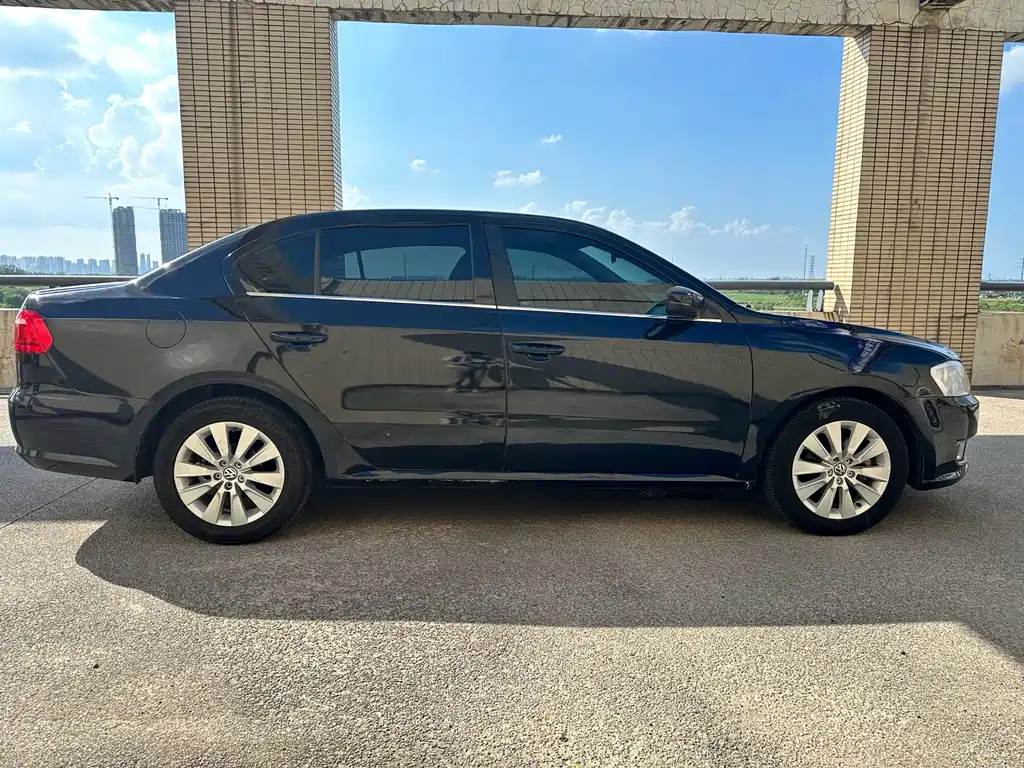 Volkswagen Lavida — миниатюра 4