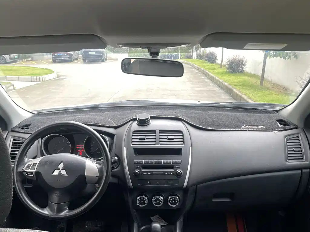 Mitsubishi ASX — миниатюра 8