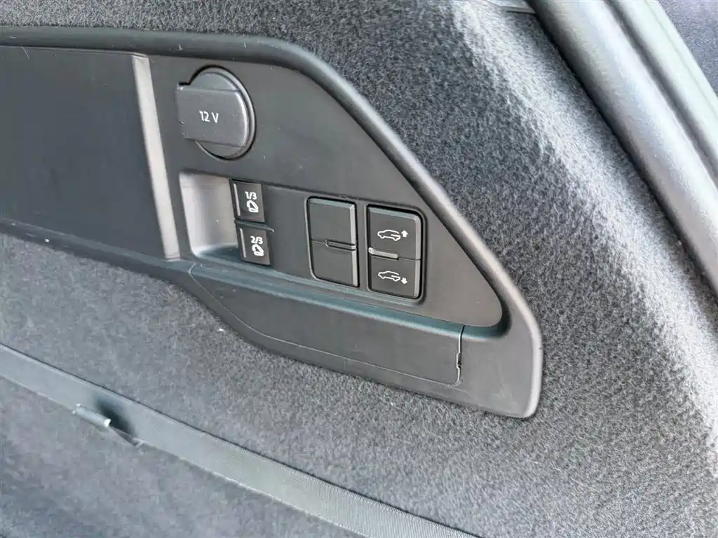 Volkswagen Touareg 2011 3.0TSI