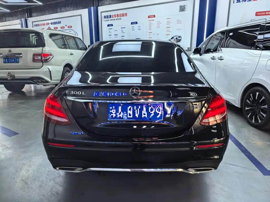 MERCEDES-BENZ E CLASS