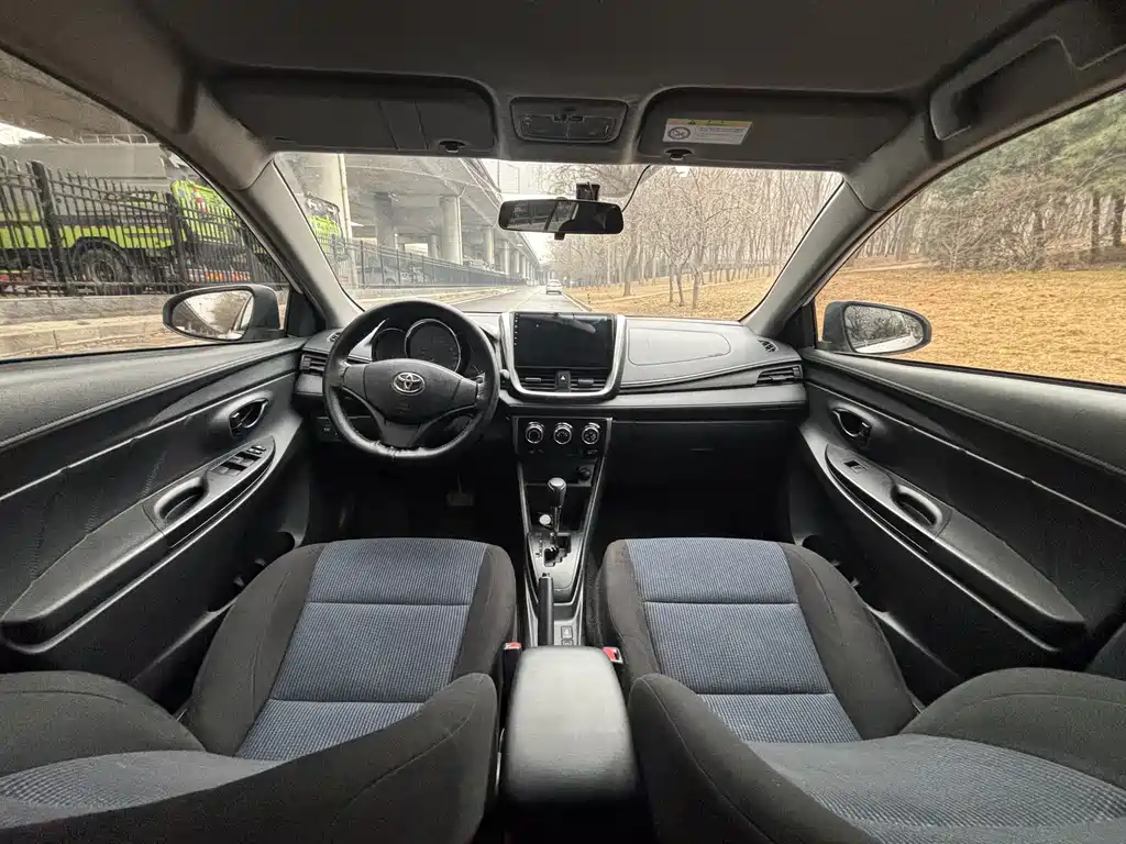 TOYOTA YARIS L ZHIXUAN
