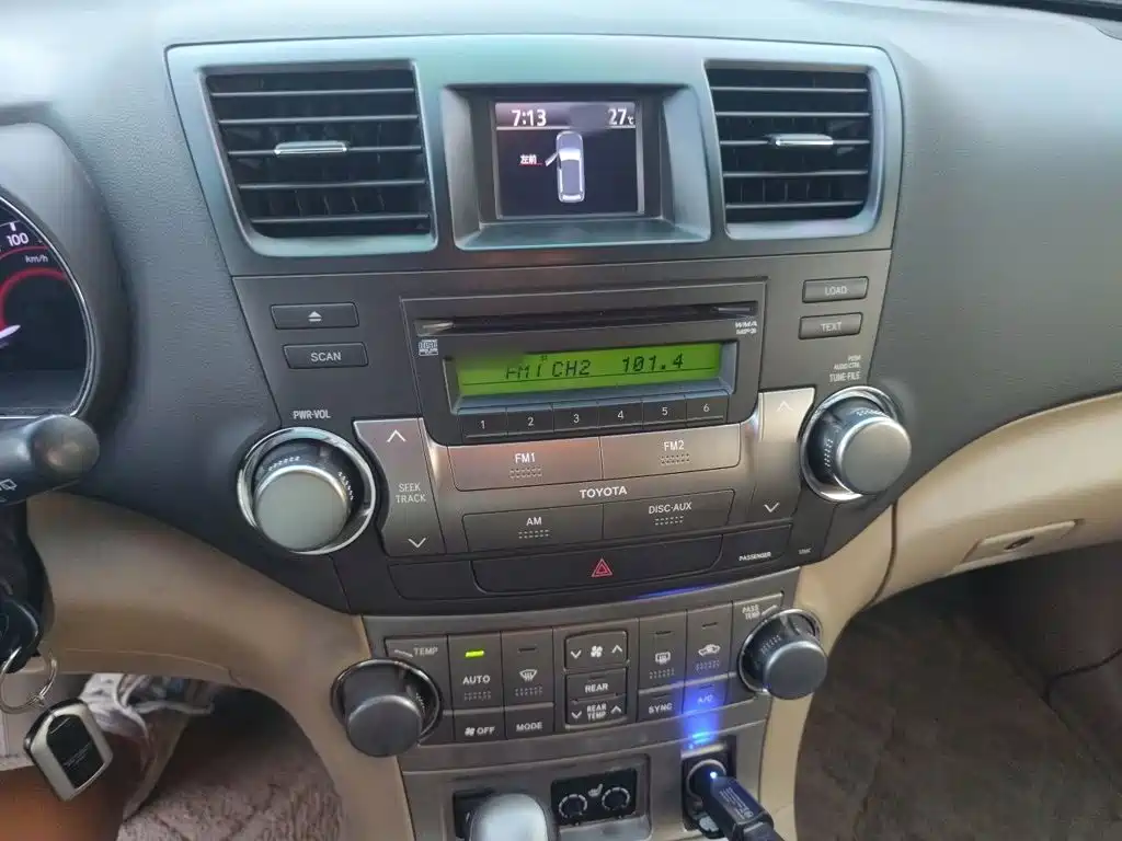 Toyota Highlander — миниатюра 6