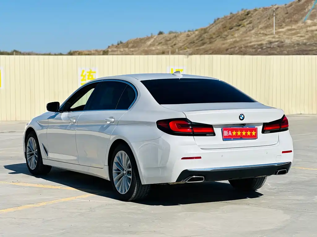 BMW 5 SERIES