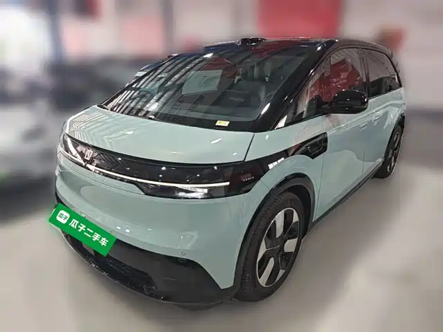 2025 Zeekr mix