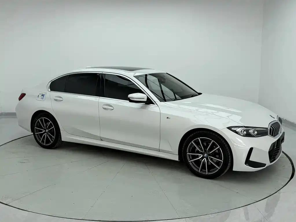 BMW 3 Series — миниатюра 3