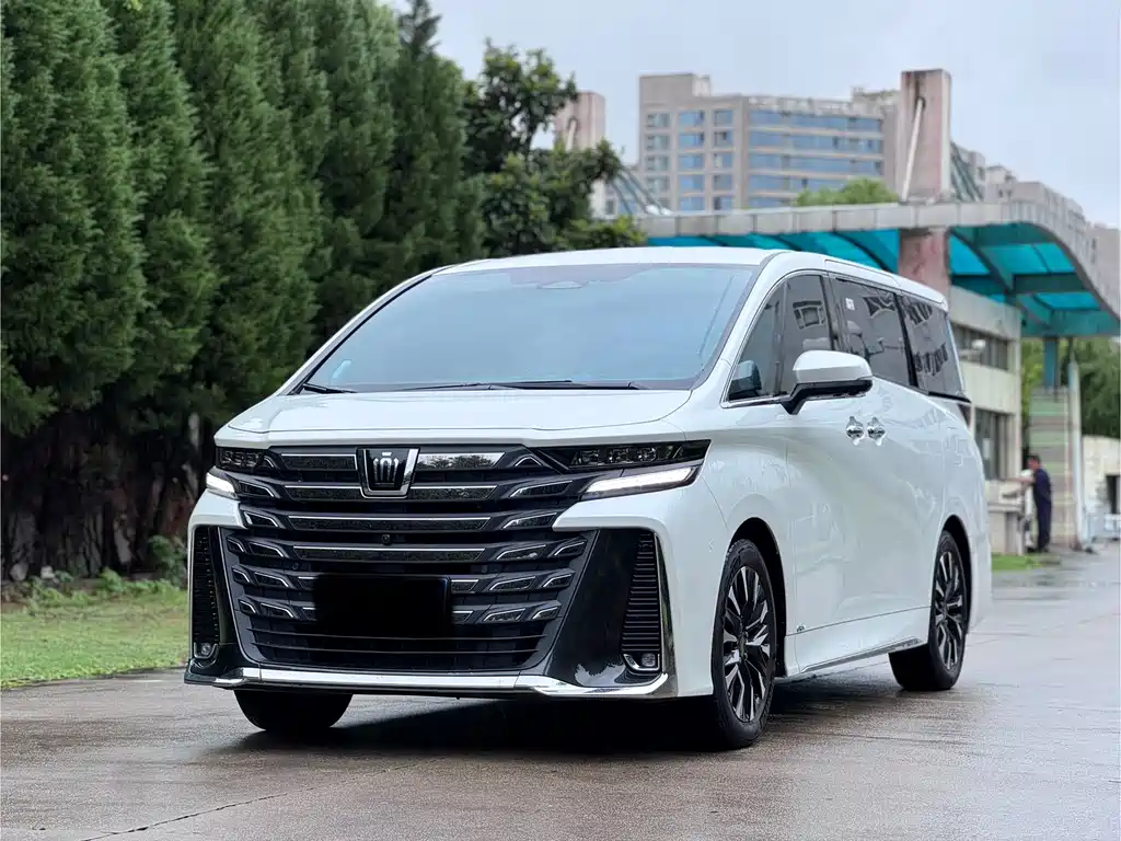 Toyota Vellfire 2025 2.5L